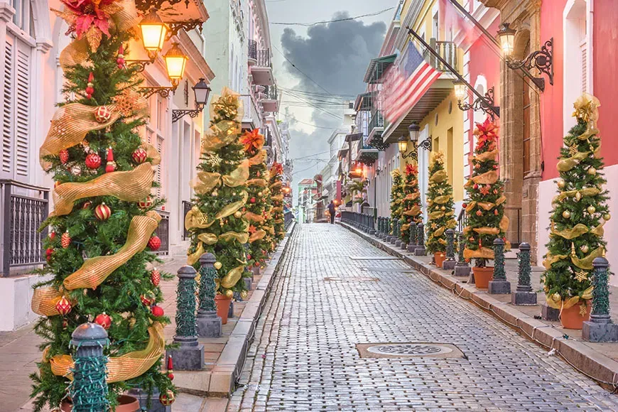 christmas decorations in san juan puerto rico.